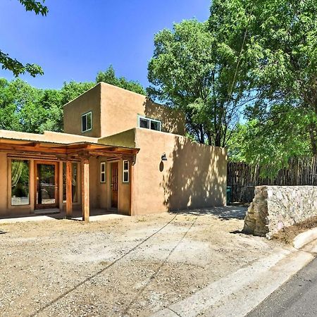 Cozy Home With Media Room Short Walk To Taos Plaza! المظهر الخارجي الصورة