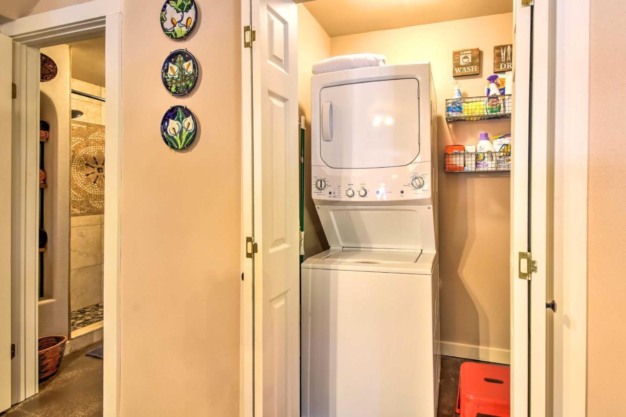 Cozy Home With Media Room Short Walk To Taos Plaza! المظهر الخارجي الصورة